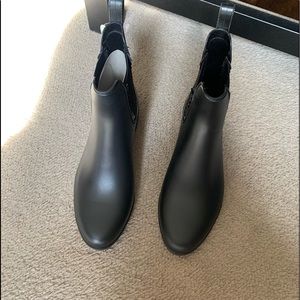 JACK ROGERS RAIN BOOTIES